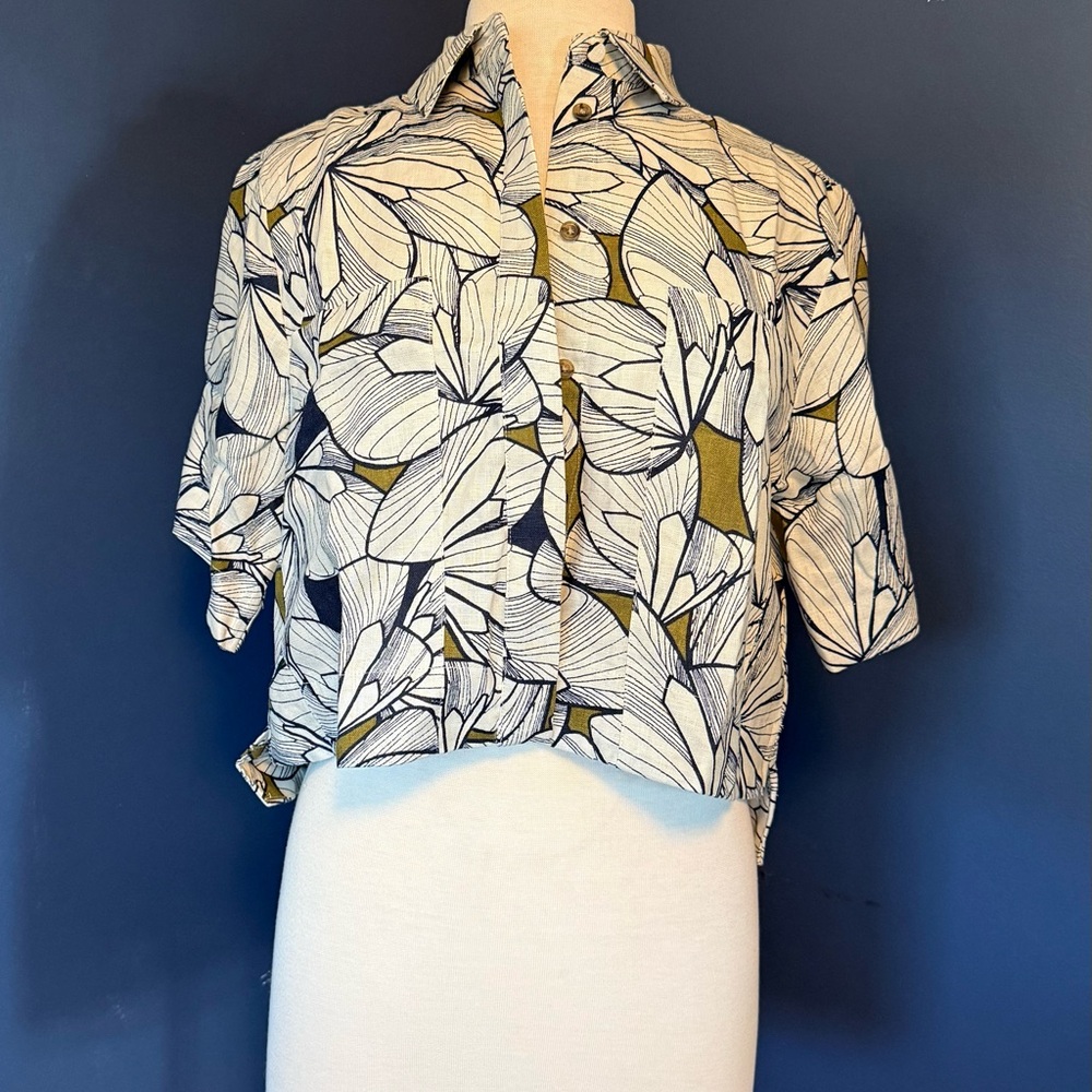 Banana Republic White Button-Up Blouse with Navy Botanical Lines